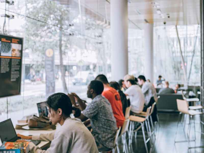 Are accelerators the better business schools? The secret of their success in educating entrepreneurs  